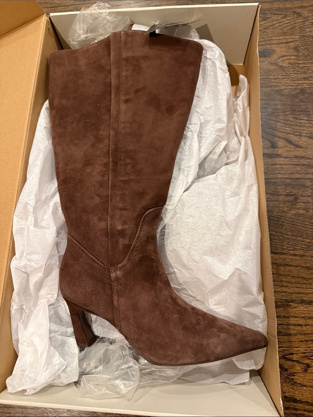 Emily chocolate naturalizer 7 1/2 wide Women's Brown Suede Knee-High Heel Boots